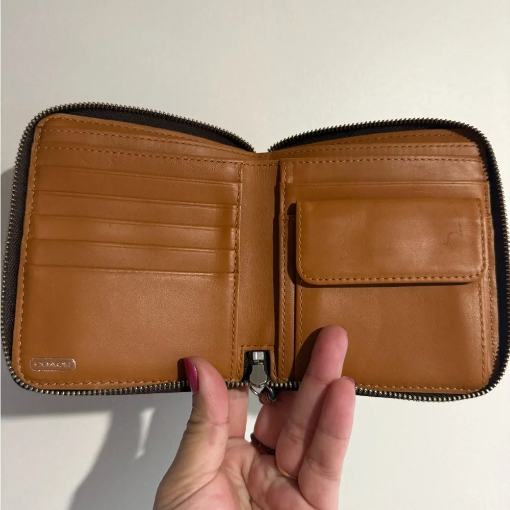 Coach Chelsea Dark Brown Leather Zip Wallet - Picture 3 of 8